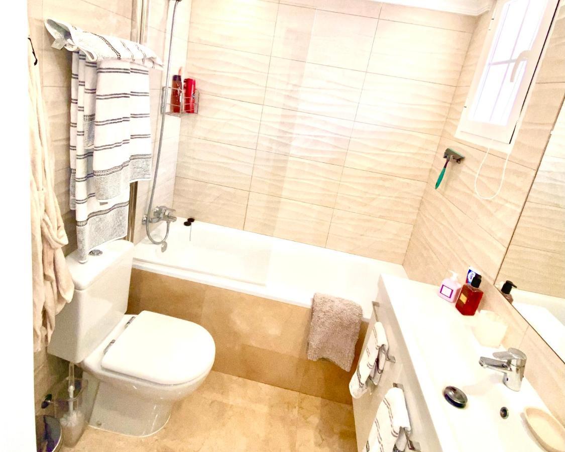 Fabulous 4 Bedroomed Townhouse In Сasa de vacaciones Marbella